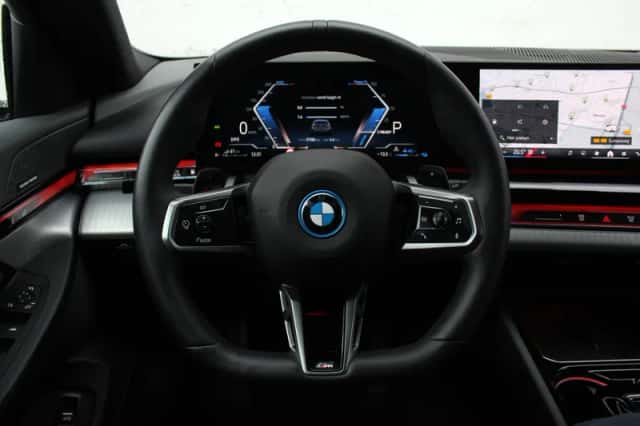 BMW 5-Serie (2025) thumbnail 3