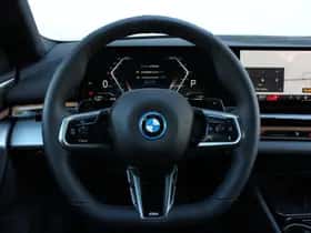 BMW 5-Serie (2025) thumbnail 2