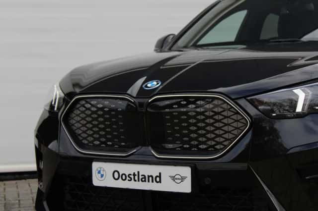 BMW iX2 (2026) thumbnail 6