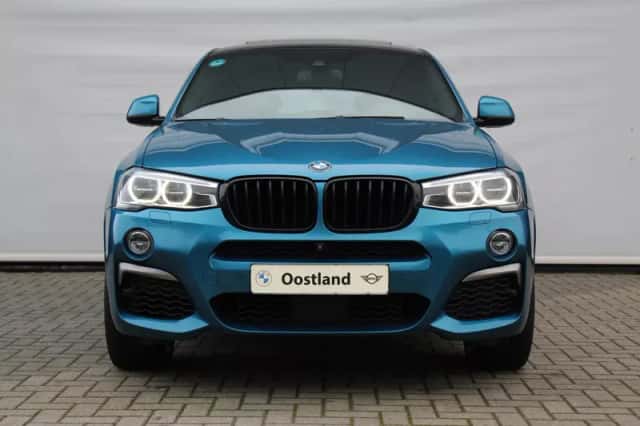 BMW X4 (2018) thumbnail 2