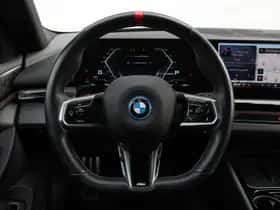 BMW i5 (2024) thumbnail 22