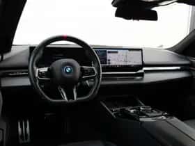BMW i5 (2024) thumbnail 23