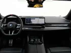 BMW i5 (2024) thumbnail 24