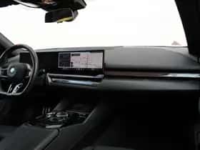 BMW i5 (2024) thumbnail 25