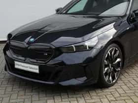 BMW i5 (2024) thumbnail 4