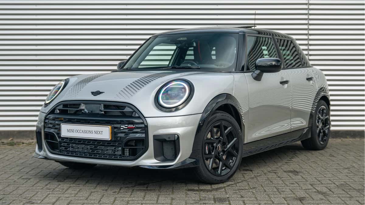 MINI Hatchback (2025) — foto 1