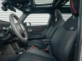MINI Hatchback (2025) thumbnail 4