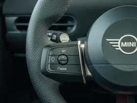 MINI Hatchback (2025) thumbnail 35