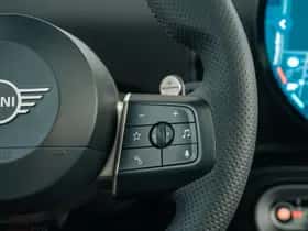 MINI Hatchback (2025) thumbnail 36