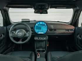 MINI Hatchback (2025) thumbnail 5