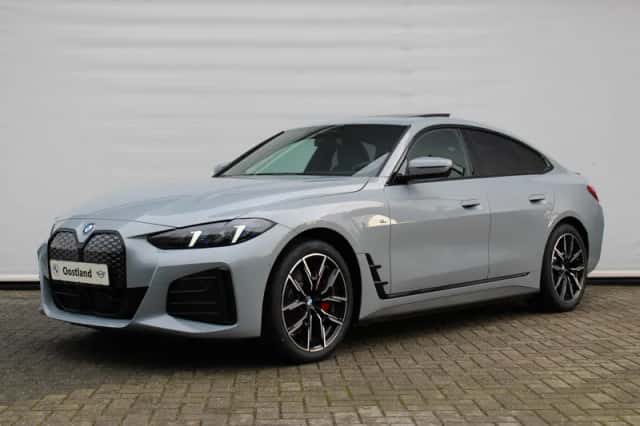BMW i4 (2026) thumbnail 1