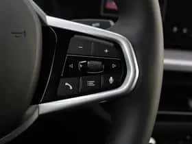 BMW i4 (2026) thumbnail 35