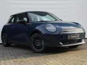 MINI Hatchback (2026) thumbnail 3