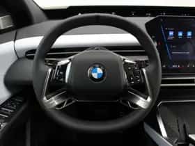 BMW iX3 (2026) thumbnail 3