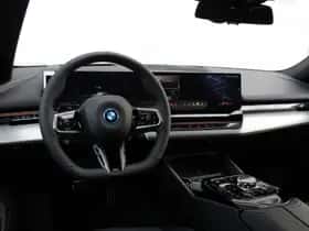 BMW i5 (2026) thumbnail 30