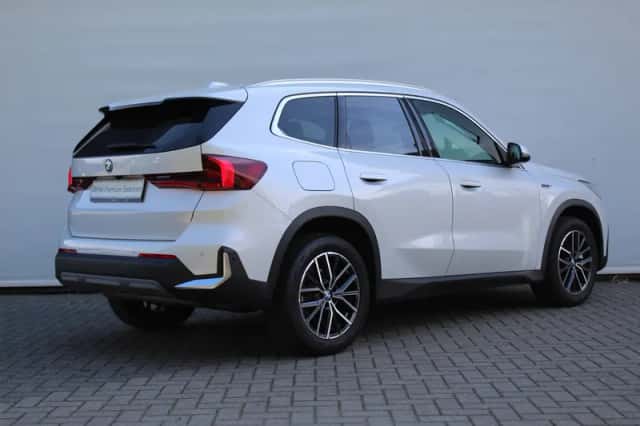 BMW X1 (2022) thumbnail 5