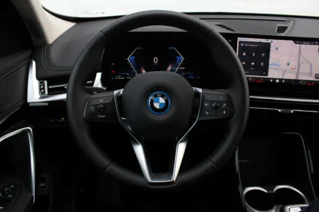 BMW X1 (2026) thumbnail 3