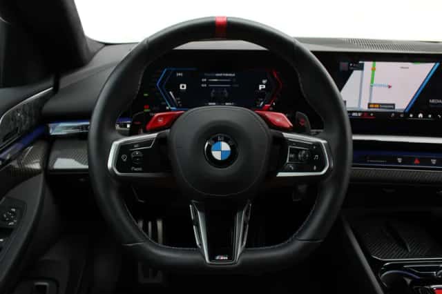 BMW M5 (2025) thumbnail 3