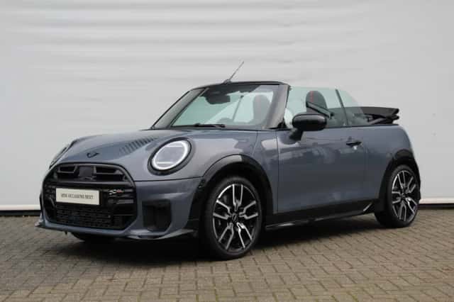 MINI Cabrio (2025) thumbnail 1