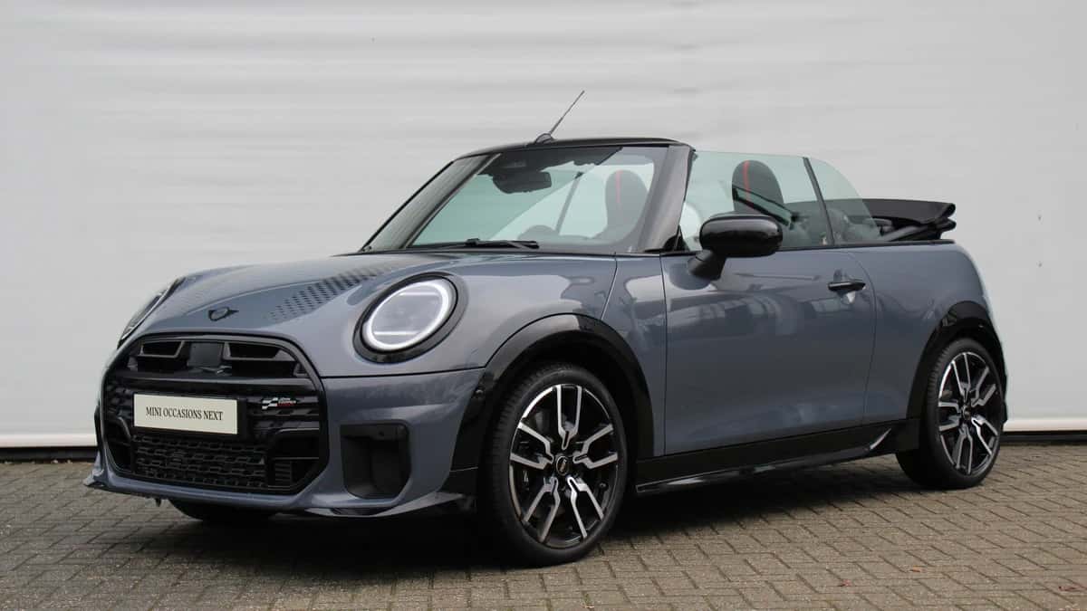 MINI Cabrio (2025) — foto 1