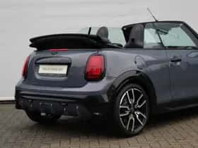 MINI Cabrio (2025) thumbnail 18