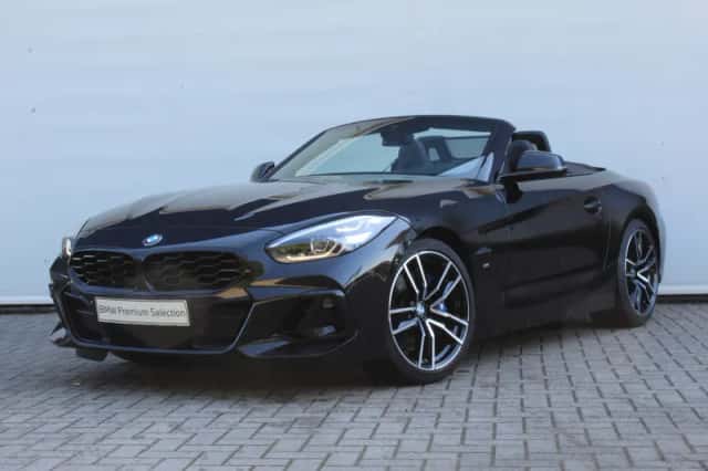 BMW Z4 (2025) thumbnail 1