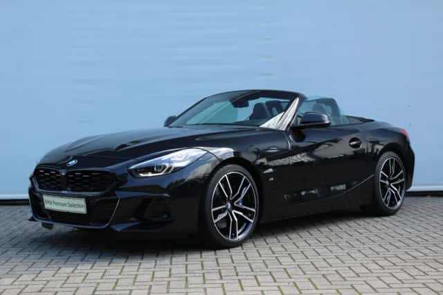 BMW Z4 (2025) thumbnail 2