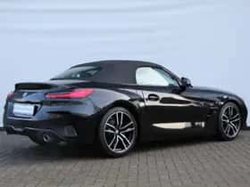 BMW Z4 (2025) thumbnail 2