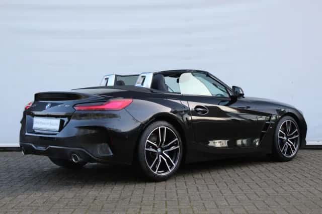 BMW Z4 (2025) thumbnail 3