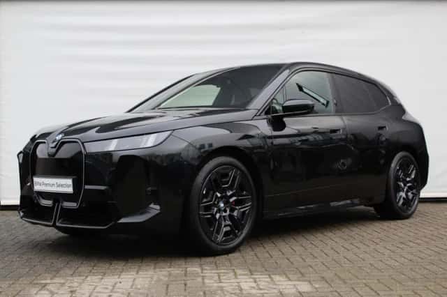 BMW iX (2025) thumbnail 1
