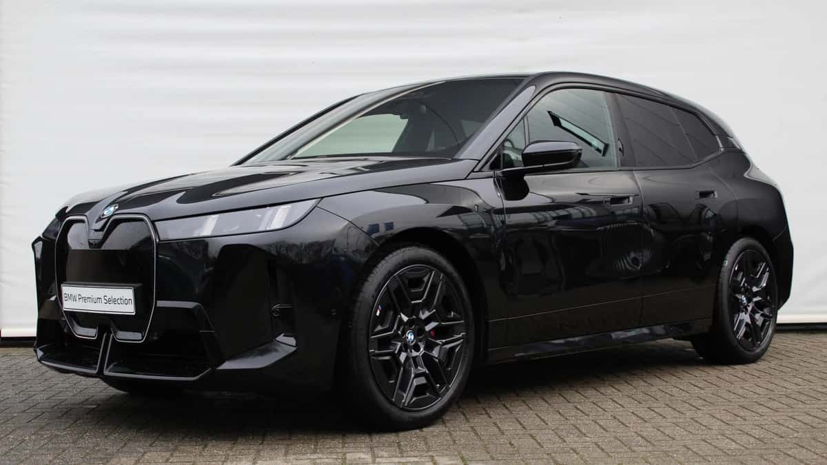 BMW iX (2025) — foto 1