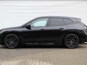 BMW iX (2025) thumbnail 30
