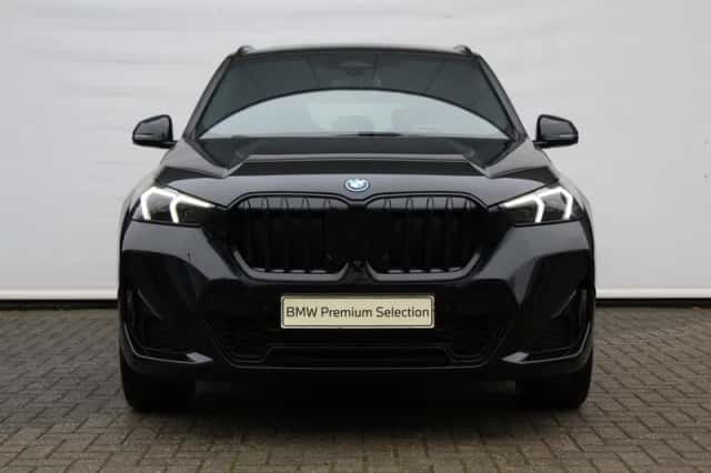 BMW X1 (2024) thumbnail 5
