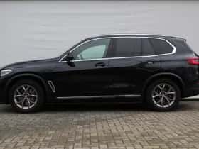 BMW X5 (2021) thumbnail 2