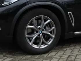 BMW X5 (2021) thumbnail 13