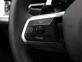 BMW iX2 (2025) thumbnail 17