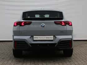 BMW iX2 (2025) thumbnail 6