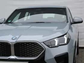 BMW iX2 (2025) thumbnail 10