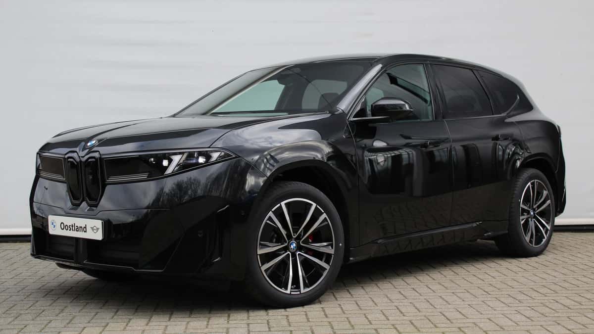 BMW iX3 (2026) — foto 1