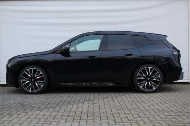 BMW iX (2026) thumbnail 2