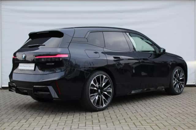 BMW iX (2026) thumbnail 3