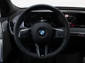 BMW iX (2026) thumbnail 4