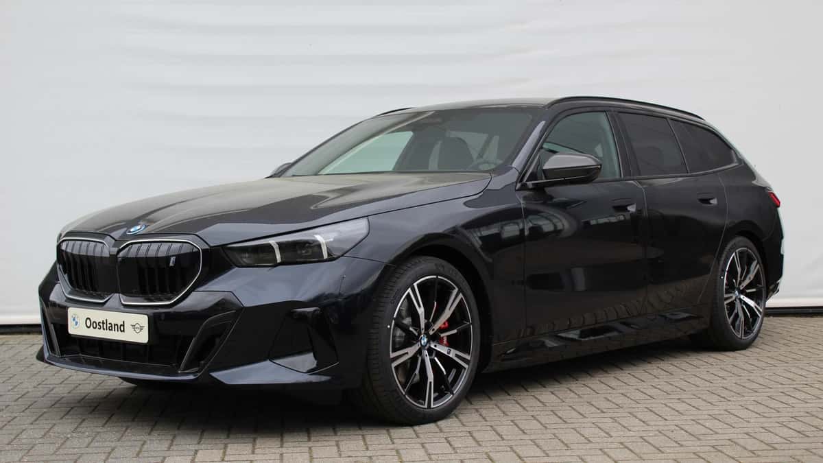 BMW i5 (2026) — foto 1