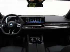 BMW i5 (2026) thumbnail 12