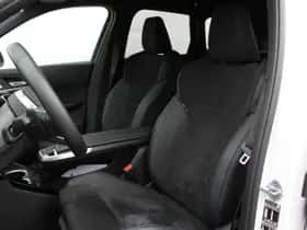 BMW iX1 (2025) thumbnail 8