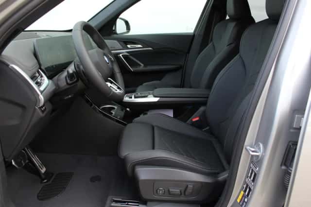 BMW X1 (2026) thumbnail 6