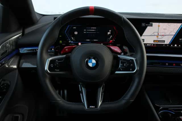 BMW M5 (2025) thumbnail 3