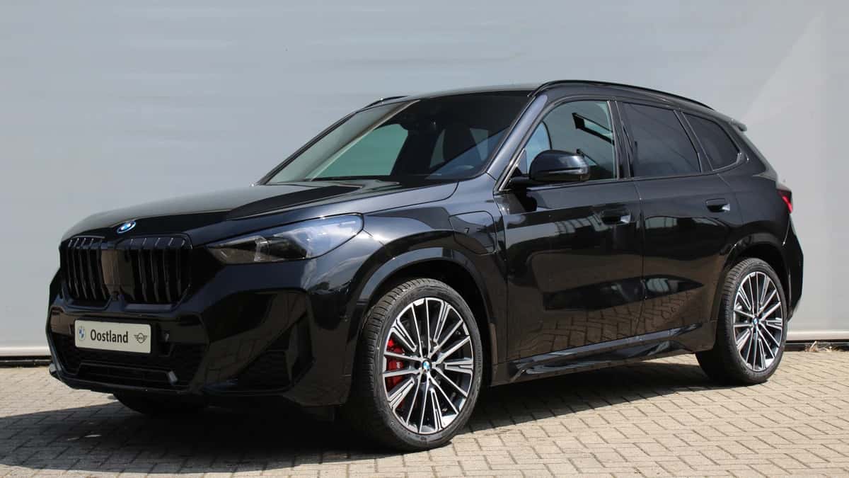 BMW X1 (2026) — foto 1