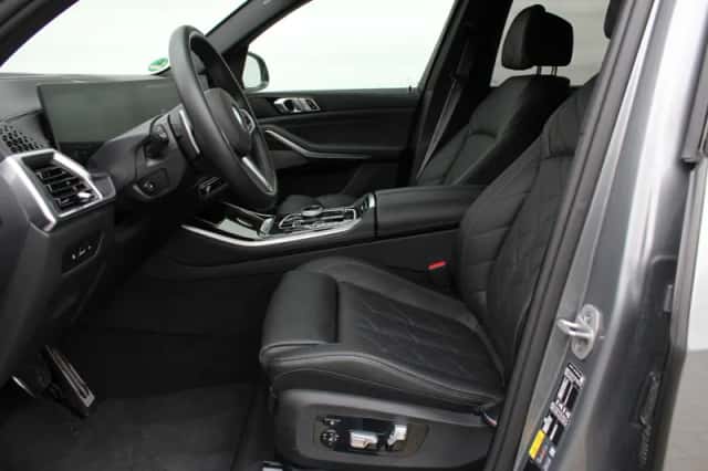 BMW X5 (2025) thumbnail 5