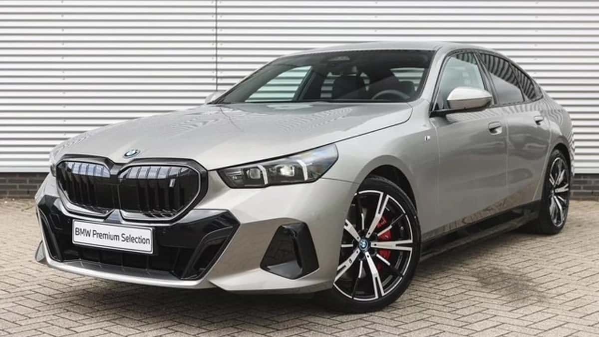 BMW i5 (2026) — foto 1